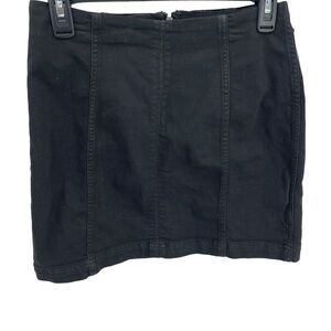 Free People Womens NWT Size 8 Skirt Black Denim Stretch Back Zip Closure Mini